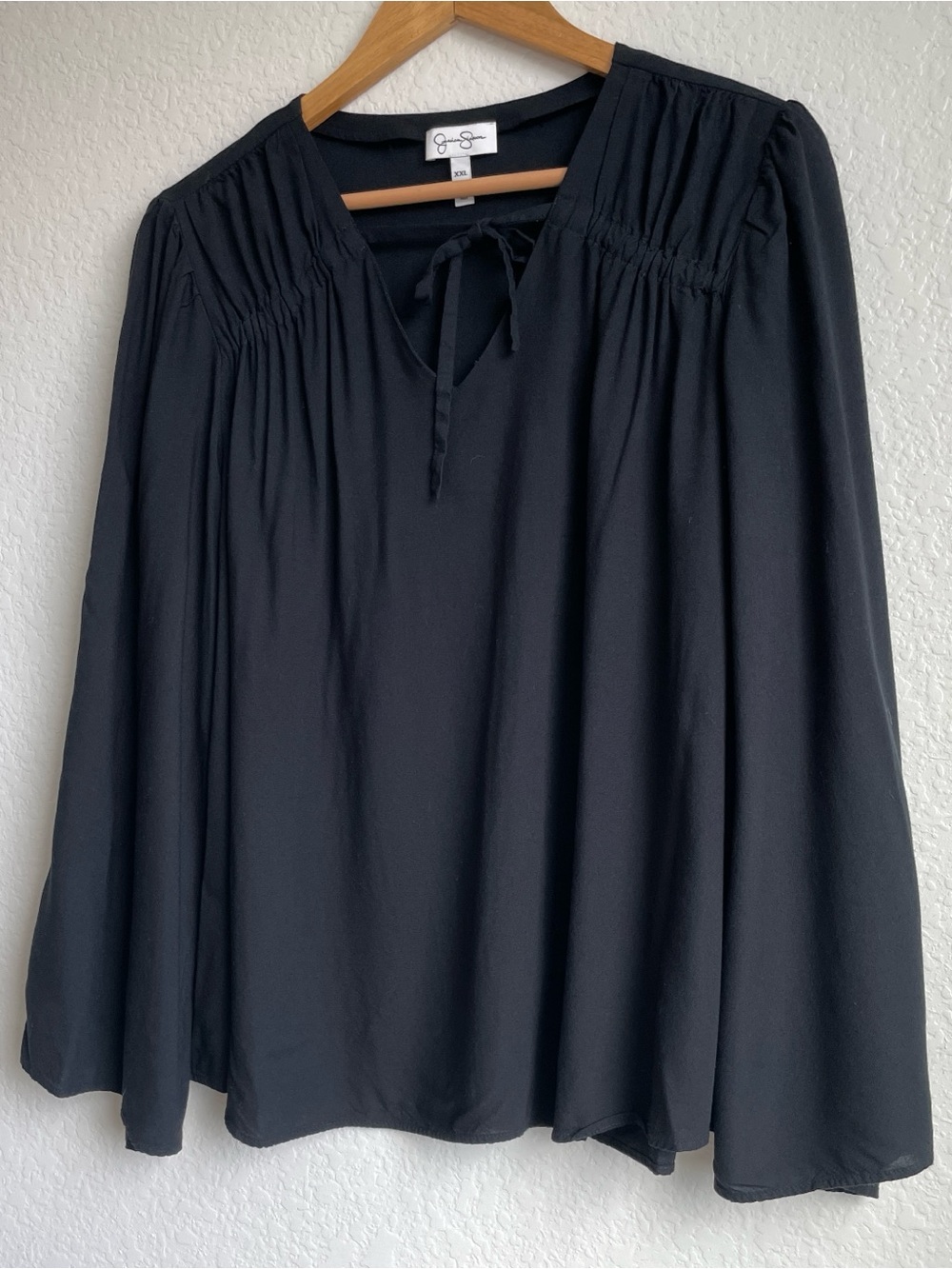 Jessica Simpson Elegant Black V-Neck Blouse w/Bell Sleeves • XXL